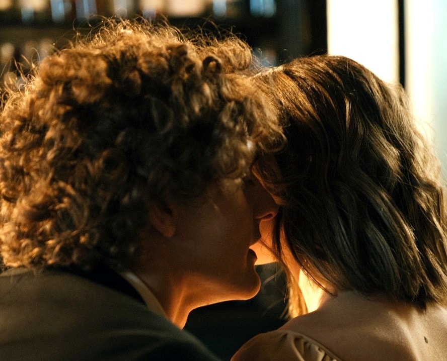 couple build sexual tension before hook up