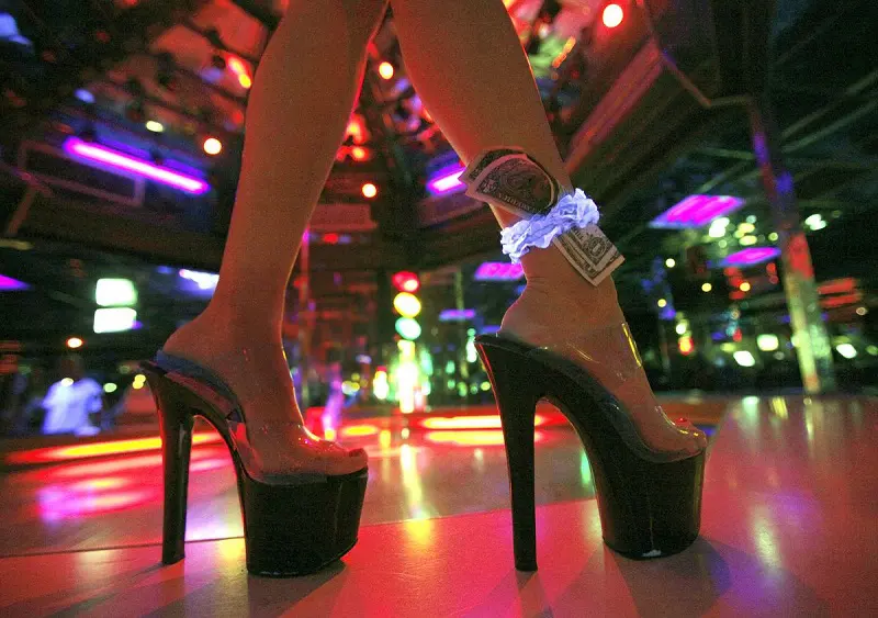 sexy girl strip club San Antonio gentleman nightlife